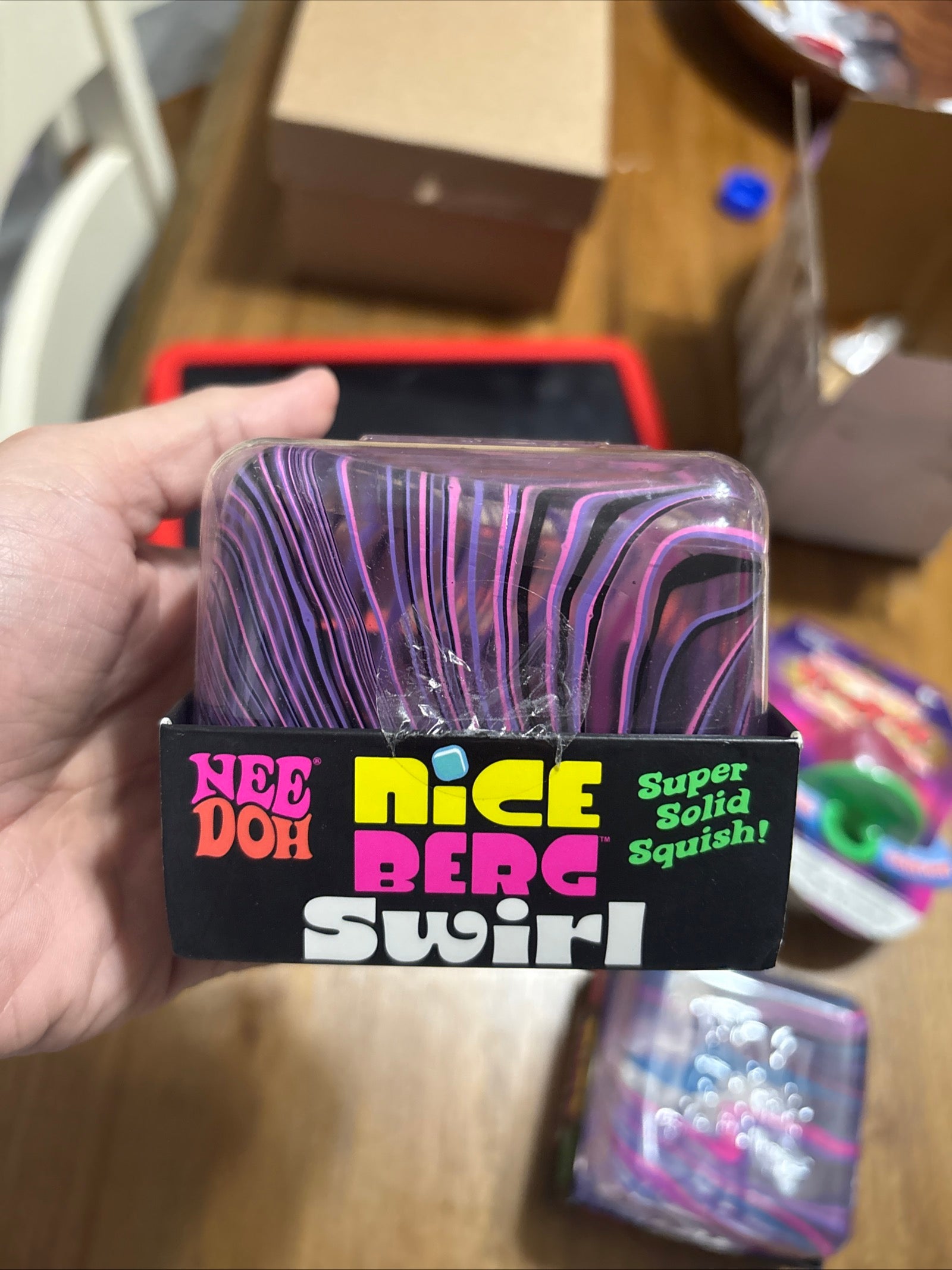Nice berg swirl (purple-black)