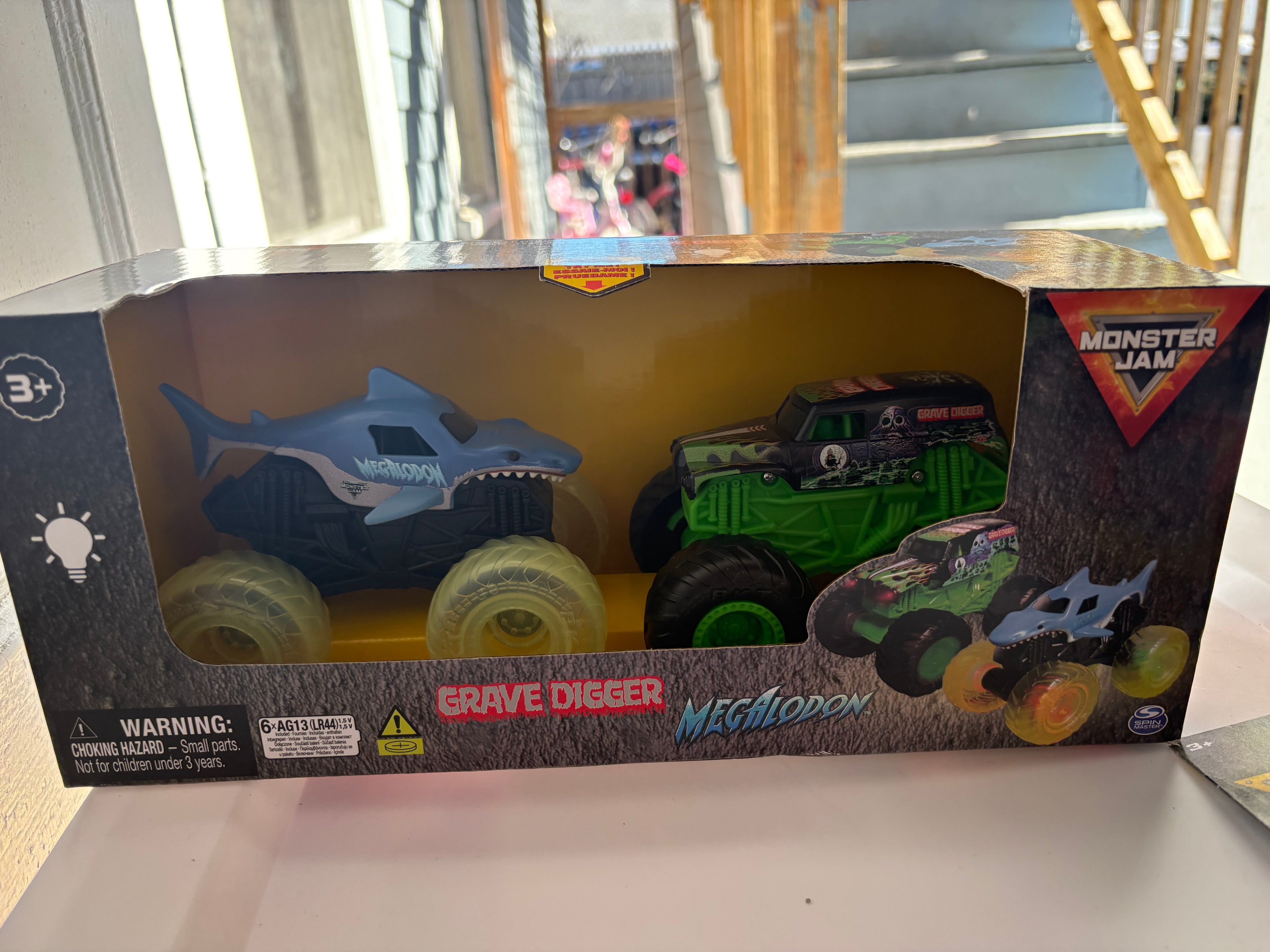 2024 Spin Master Monster Jam GRAVE DIGGER MEGALODON 2pk Light-Up Monster Trucks